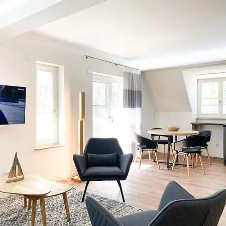 Sonnenseite Parkliebe, App 04 *